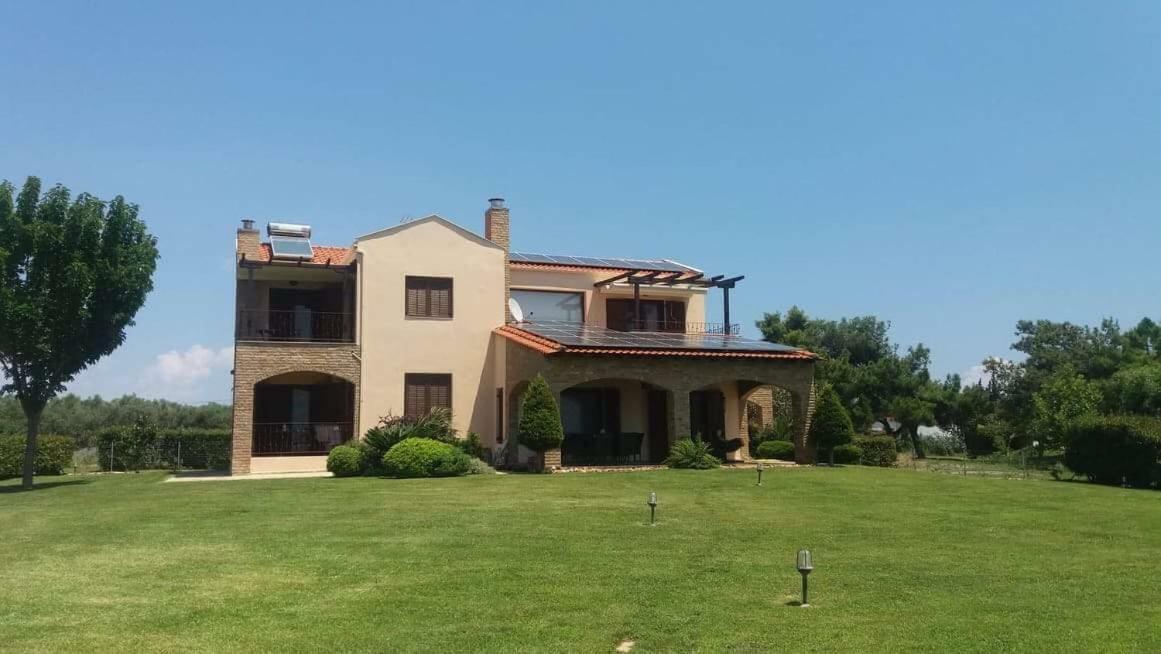 M Varkes Villa Néa Mudaniá Kültér fotó